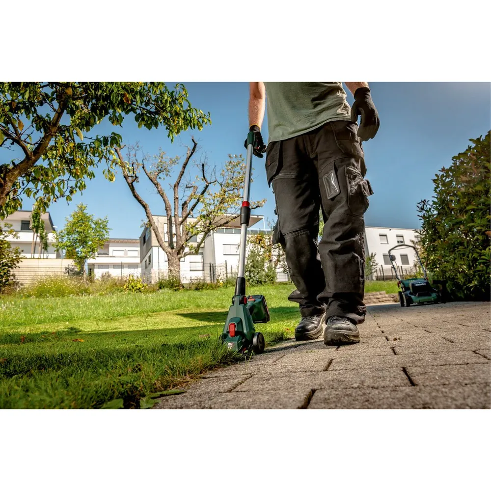 metabo Akku-Strauch- und Grasschere SGS 18 LTX Q, metaBOX 145 L, solo Produktbild img5 L