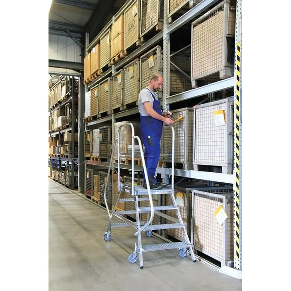 MUNK Günzburger Steigtechnik Podestleiter, fahrbar, Aluminium/ Holz Produktbild img1 L