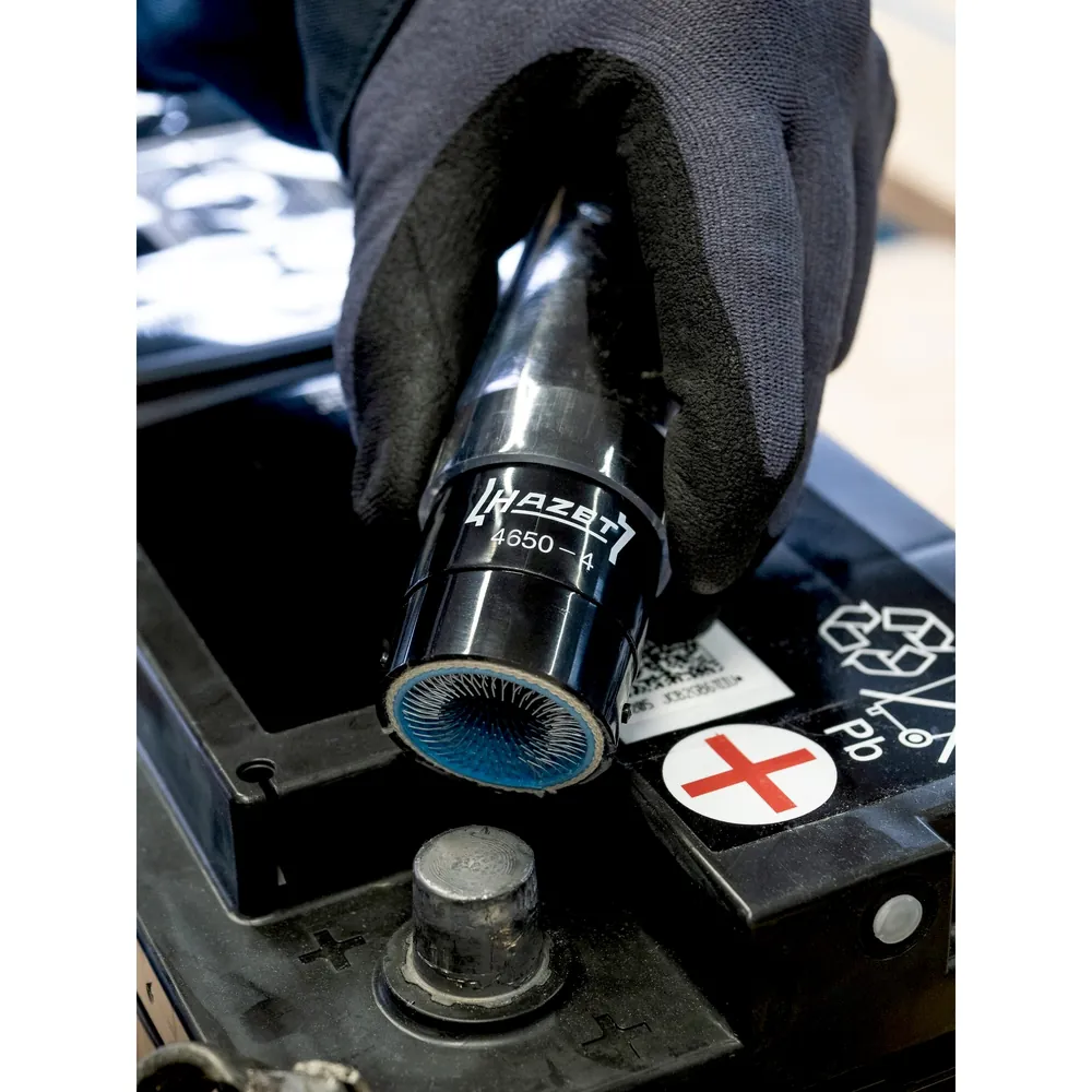 HAZET Pol- und Batterieklemmen-Reinigungsbürste 4650-4 ∙ Länge: 120 mm Produktbild img5 L