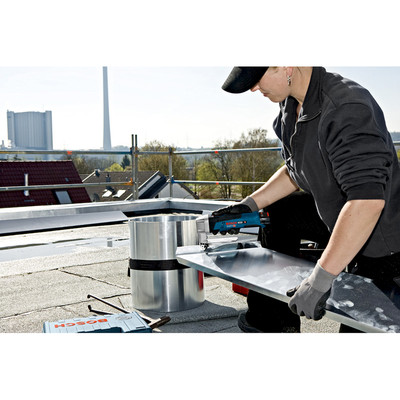 Produktbild von Bosch - Akku-Blechschere GSC 12V-13, 2x 2,0Ah, L-BOXX (0601926108)