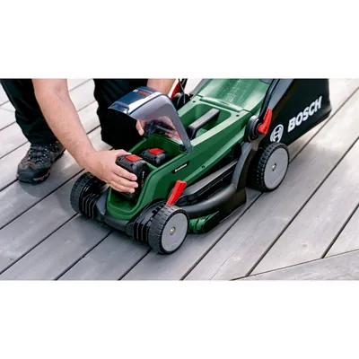 Produktbild von Bosch - Akku-Rasenmäher UniversalRotak 2x18V-37-550, ohne Akkupack