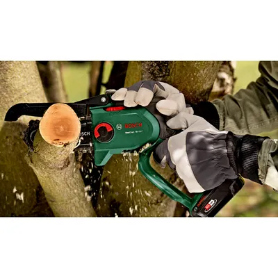 Produktbild von Bosch - Akku-Kettensäge EasyChain 18V-15-7