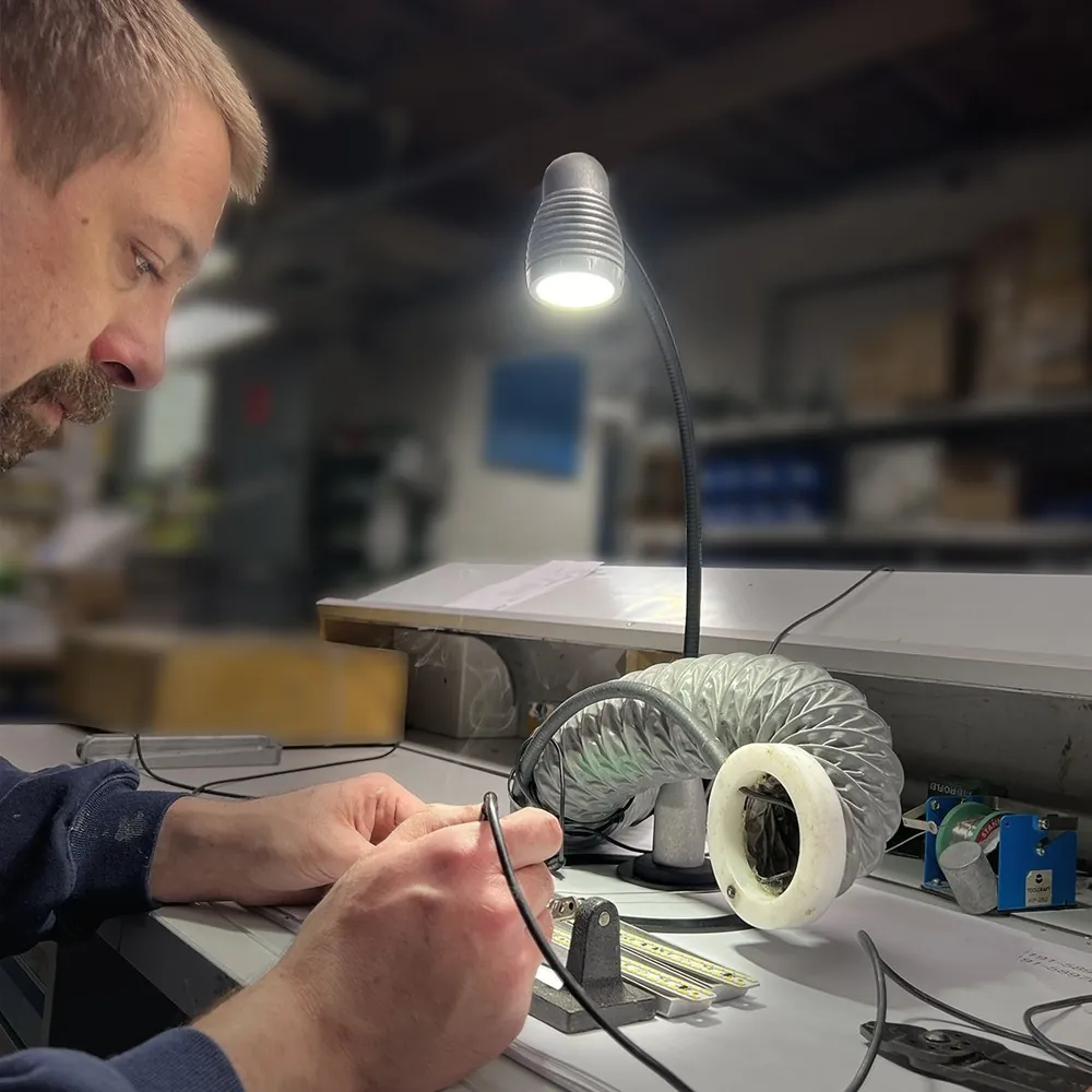 Bauer & Böcker LED-Arbeitsleuchte "Flexi" 90° - dimmbar Produktbild img6 L