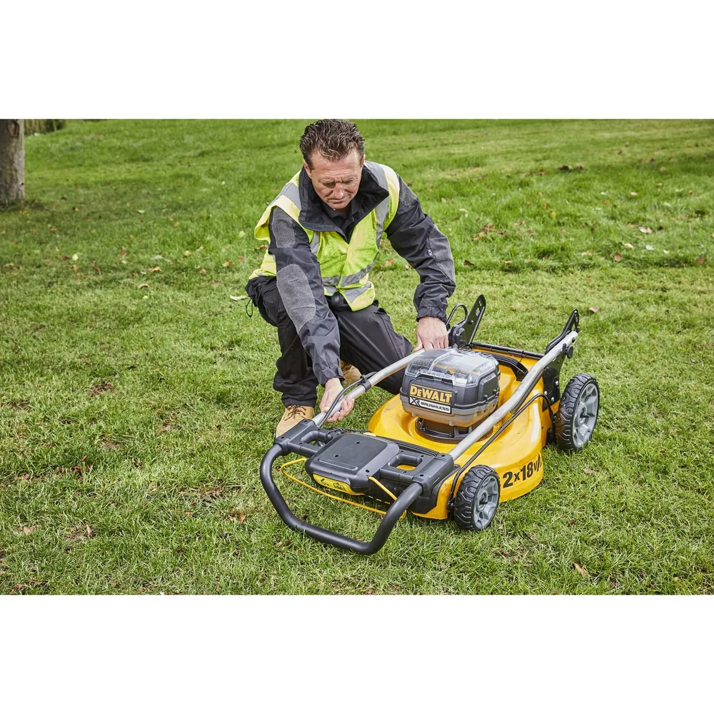 DeWALT Akku-Rasenmäher DCMW564N-XJ, 48cm, 2x 18V Produktbild img3 L