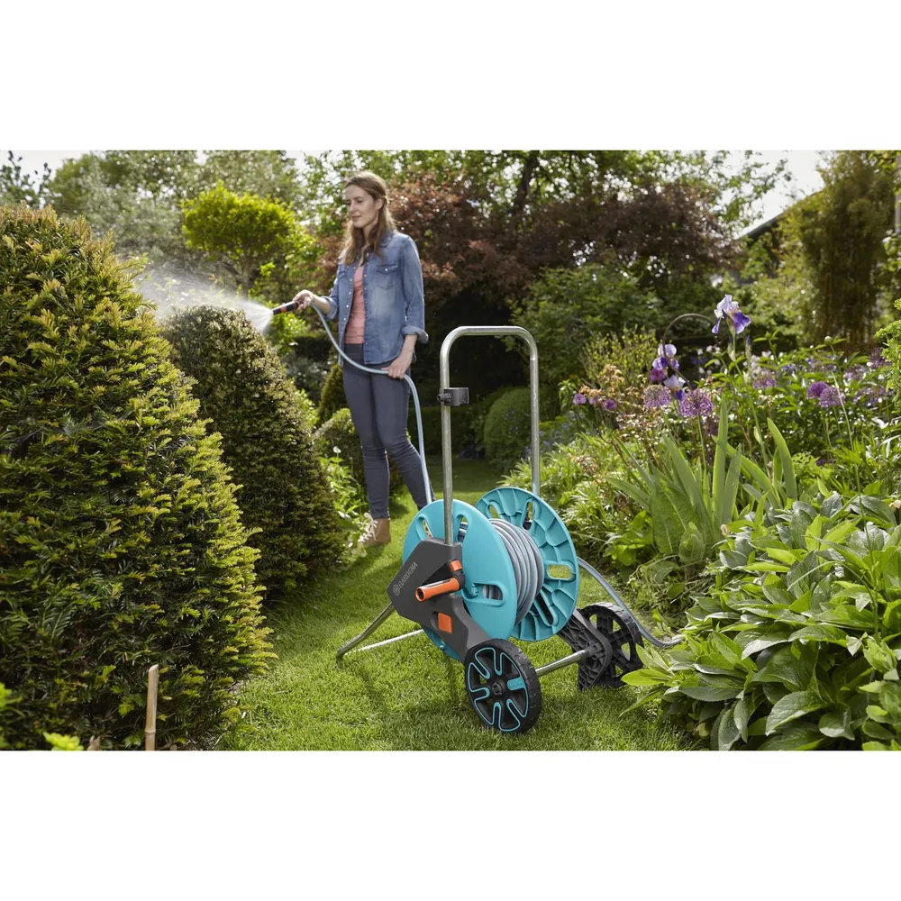 GARDENA Schlauchwagen CleverRoll M Set, kpl. mit 20m Schlauch, Systemteilen und Spritze Produktbild img2 L