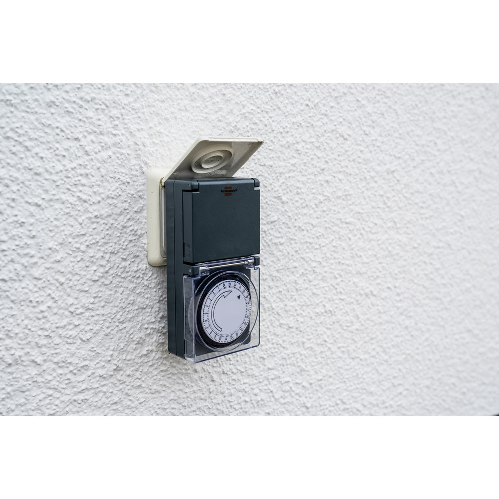 brennenstuhl® Zeitschaltuhr MZ 44, mechanische Timer-Steckdose, IP44, Kindersicherung, schwarz Produktbild img3 L