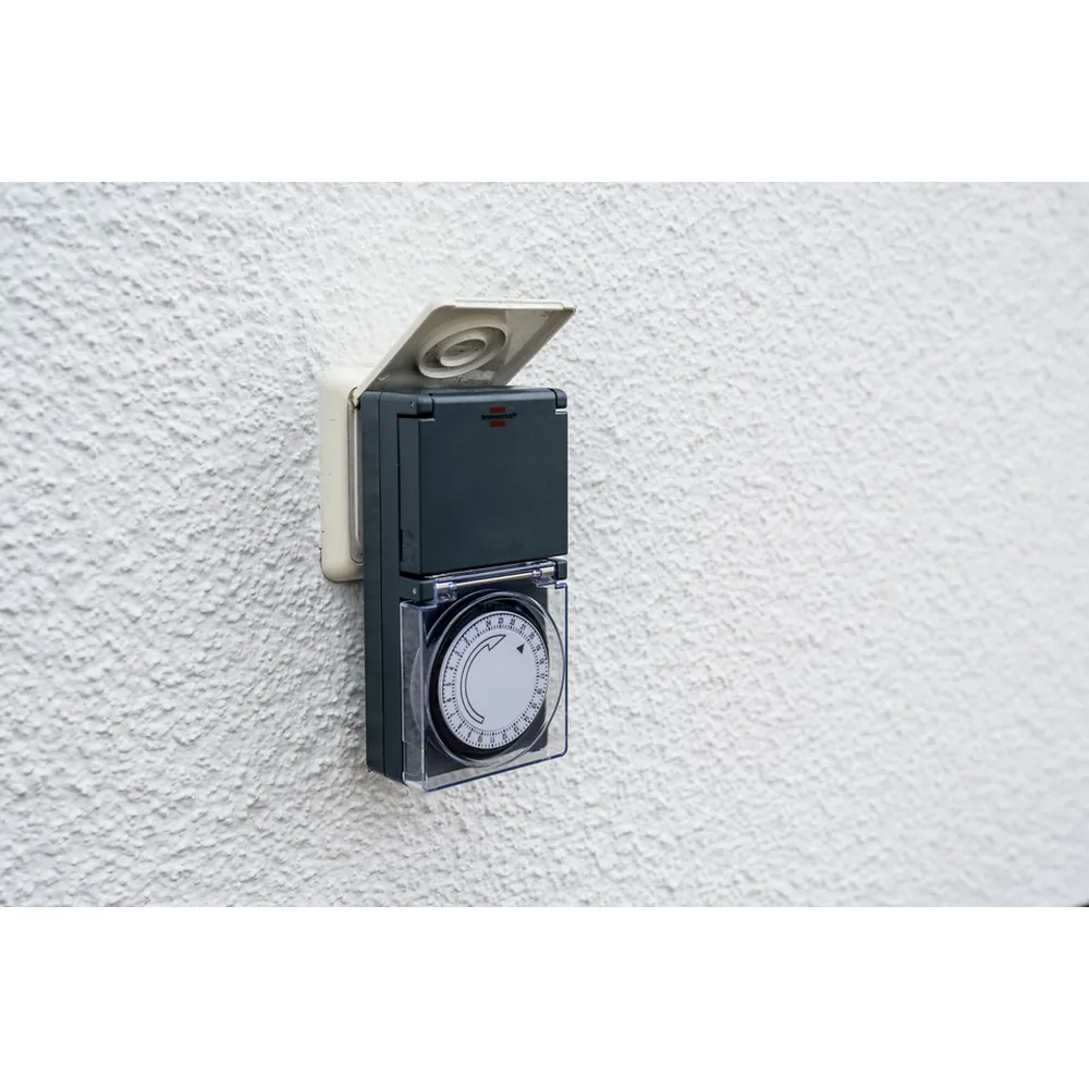 brennenstuhl Zeitschaltuhr MZ 44, mechanische Timer-Steckdose, IP44, Kindersicherung, schwarz Produktbild img3 L