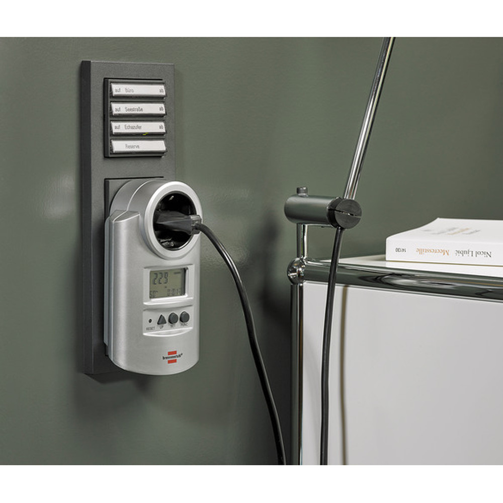 brennenstuhl Primera-Line Energiemessgerät PM 231 E, Kinderschutz, 2 einstellbare Stromtarife Produktbild img4 L