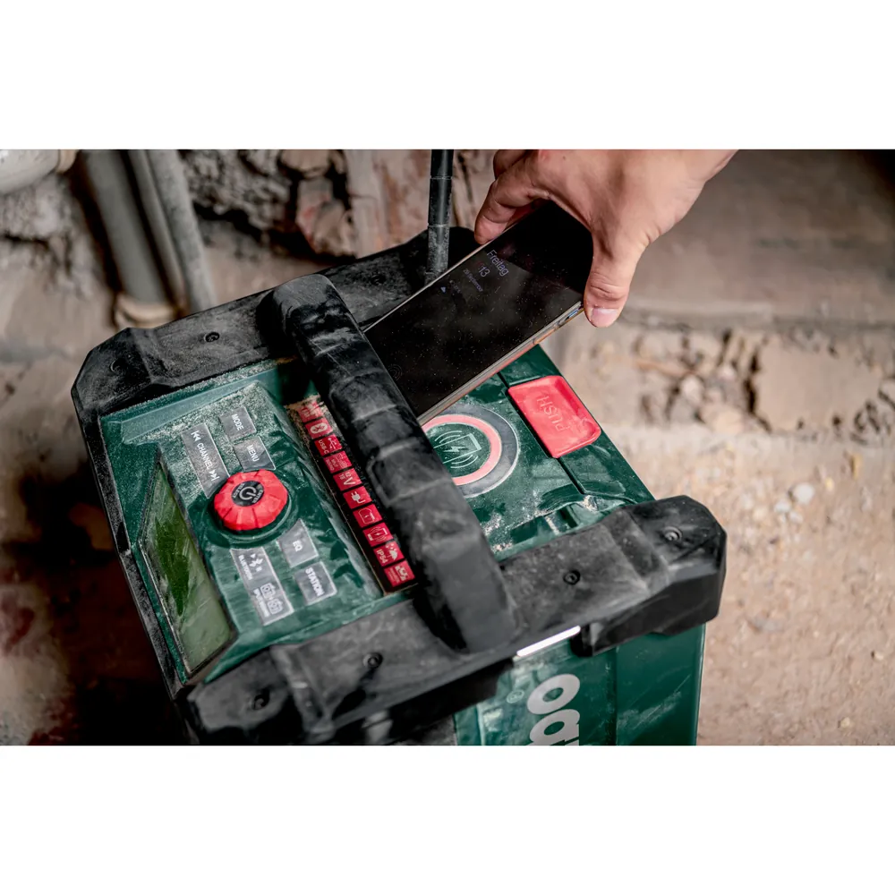 metabo Akku-Baustellenradio RC 12-18 32W BT DAB+ (600779850) mit Akku-Ladefunktion, Karton Produktbild img2 L