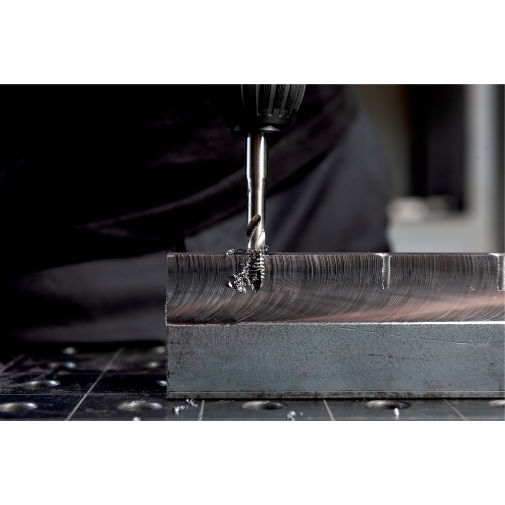 metabo Akku-Gewindebohrer GB 18 LTX BL Q I (602362660), metaBOX 145 L, 18V 2x5.5Ah LiHD + ASC 145 Produktbild img2 L